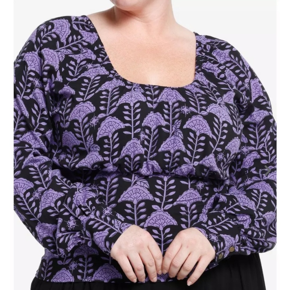 The Witcher Women’s Plus Size 4X Yennefer Blouse Top